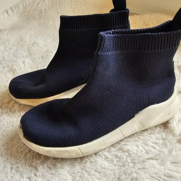 Kids High-Top Knit Sneakers - Picture 2 of 8